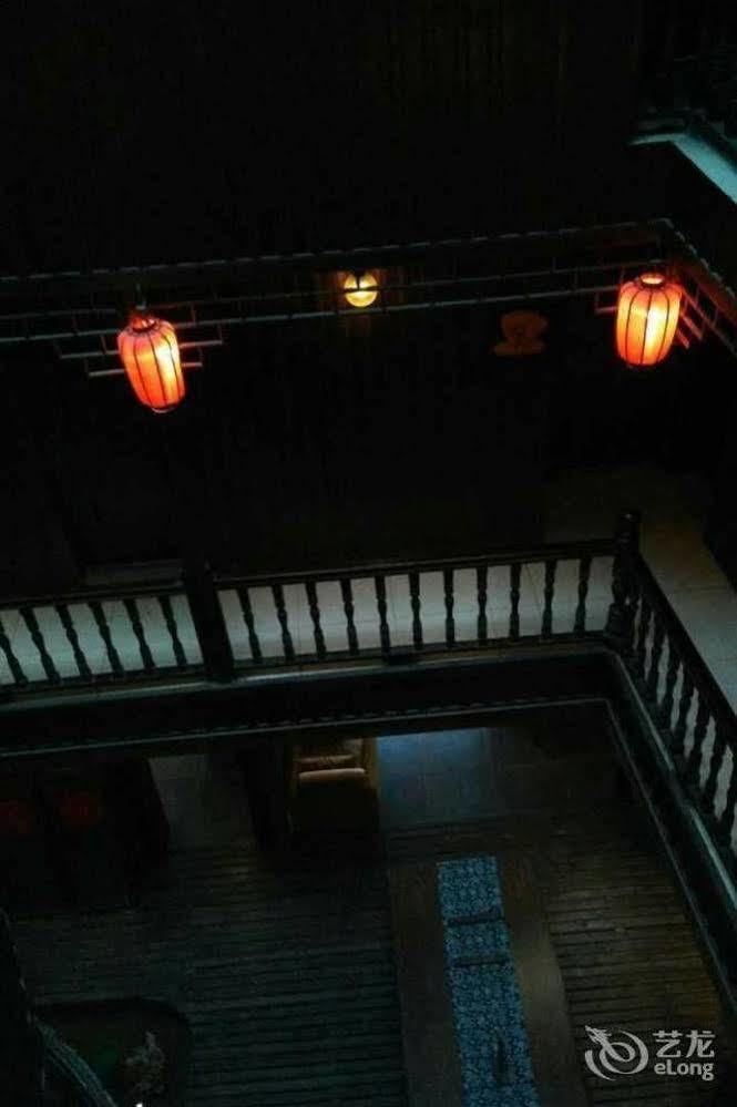 Fenghuang Waitin For You Inn Exteriör bild